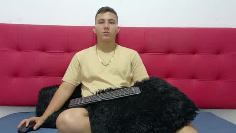Snapshot of dogerman_01 chatting on May 2026 11:31:02 AM 01 online show from May 2026 11:31:02 AM