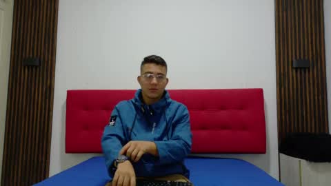 Snapshot of dogerman_01 chatting on May 2026 11:19:01 AM 01 online show from May 2026 11:19:01 AM