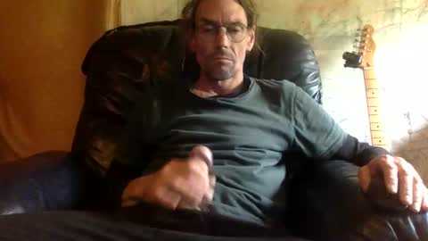 dogstarmanitee online show from November 2025 06:08:02 AM