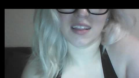 Snapshot of dolce_tempt chatting on February 2026 05:22:02 PM dolce_tempt online show from February 2026 05:22:02 PM