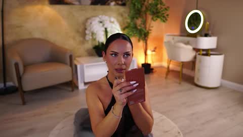 Monica online show from October 2025 09:27:01 AM