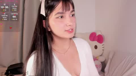 Snapshot of dolceangel__ chatting on May 2026 03:35:01 AM Blair online show from May 2026 03:35:01 AM