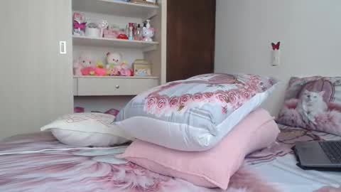 Dolcevainin online show from February 2026 03:06:01 PM