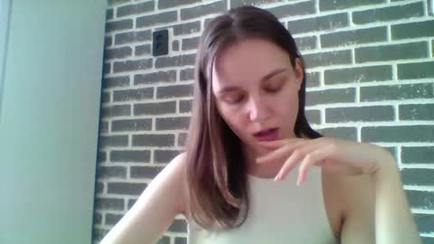 dolcezza_ online show from April 2026 12:29:02 PM