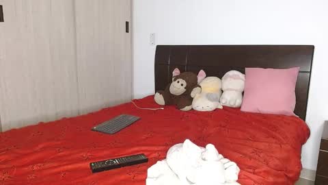 Auro and Santiago online show from February 2025 04:20:01 AM