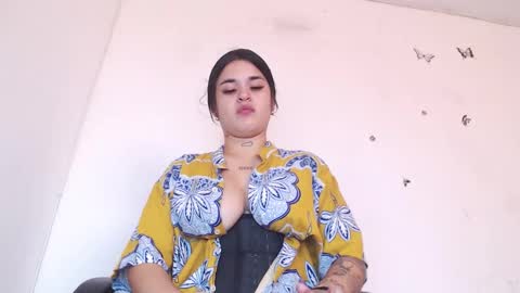 doll_and_thebrown online show from November 2025 05:23:02 PM