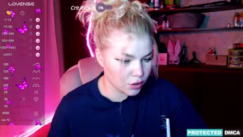 Snapshot of doll_chloe_ chatting on December 2024 12:09:01 AM Chloe online show from December 2024 12:09:01 AM