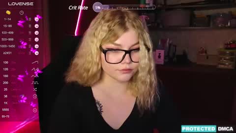 Snapshot of doll_chloe_ chatting on December 2024 11:24:02 PM Chloe online show from December 2024 11:24:02 PM