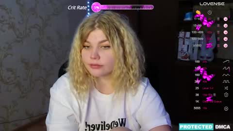 Snapshot of doll_chloe_ chatting on December 2024 12:33:02 AM Chloe online show from December 2024 12:33:02 AM