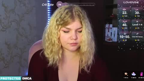 Snapshot of doll_chloe_ chatting on December 2024 10:12:02 AM Chloe online show from December 2024 10:12:02 AM