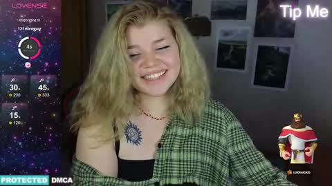 Snapshot of doll_chloe_ chatting on January 2025 09:39:02 PM Chloe online show from January 2025 09:39:02 PM