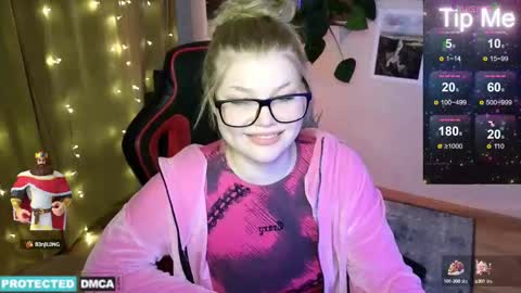 Snapshot of doll_chloe_ chatting on January 2025 03:34:02 PM Chloe online show from January 2025 03:34:02 PM