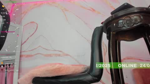Snapshot of doll_danna chatting on February 2025 12:58:01 AM Luciana           My   online show from February 2025 12:58:01 AM