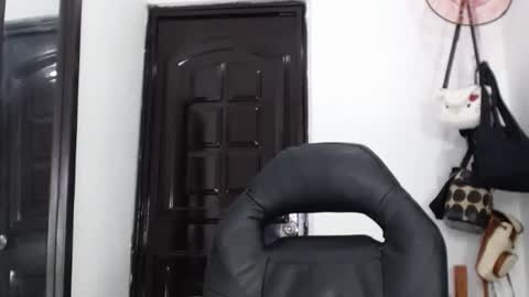 doll_dollys_ online show from January 2025 03:58:02 PM