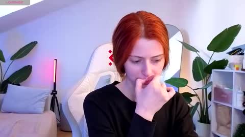 Your doll Lesli online show from November 2025 08:23:02 AM