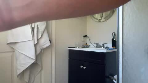 Snapshot of dollasign69b chatting on May 2026 02:10:01 PM dollasign69b online show from May 2026 02:10:01 PM