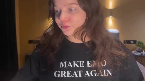 Snapshot of dolldolor chatting on October 2025 07:26:02 PM Charlotte online show from October 2025 07:26:02 PM