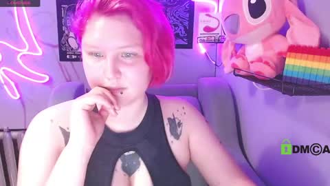 Snapshot of dollirosee chatting on May 2026 04:10:01 AM dollirosee online show from May 2026 04:10:01 AM