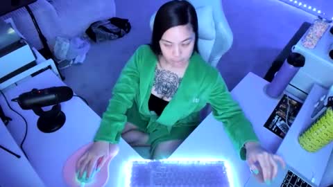 DOLLLFACE online show from February 2026 05:25:01 AM