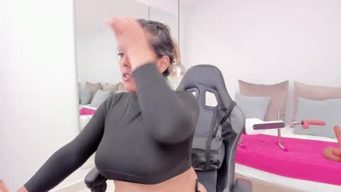 dolly walker online show from February 2025 12:20:01 PM