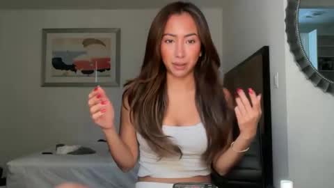 Dolly Rhodes online show from February 2026 06:06:01 PM