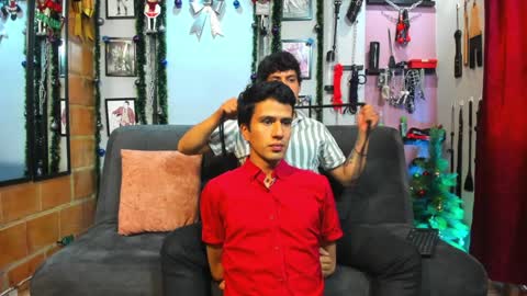 Snapshot of dom2travelers_sm chatting on December 2024 08:47:02 PM Diego Castell online show from December 2024 08:47:02 PM