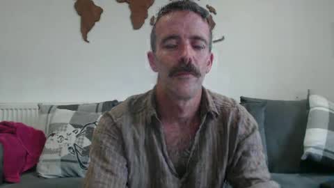 Snapshot of dombolio chatting on July 2026 09:38:01 AM Dombol online show from July 2026 09:38:01 AM