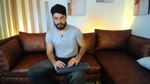 Snapshot of domboy_ chatting on May 2026 09:12:02 PM domboy online show from May 2026 09:12:02 PM