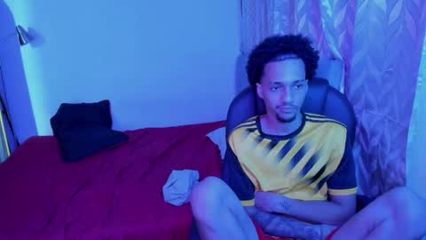 Snapshot of domi_master chatting on October 2025 12:11:02 AM MASTER online show from October 2025 12:11:02 AM