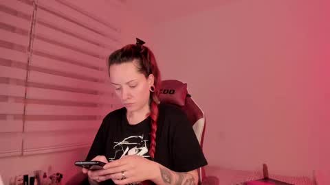 I WILL BE BACK ON WEDNESDAY DECEMBER 4 0100AM COLOMBIA TIME    online show from February 2025 05:12:02 AM