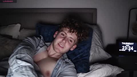 Alex...  online show from September 2025 10:24:01 PM