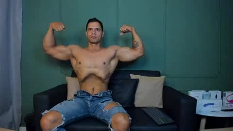 Dominc berry online show from April 2026 12:07:01 PM