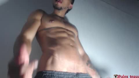 DOMI online show from October 2025 06:23:02 AM