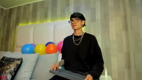 Dominic foox online show from February 2026 02:03:01 PM