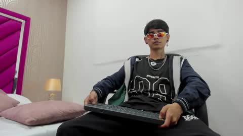 Dominic foox online show from February 2026 12:23:01 PM