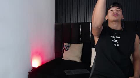 Dominic online show from October 2025 11:18:01 PM