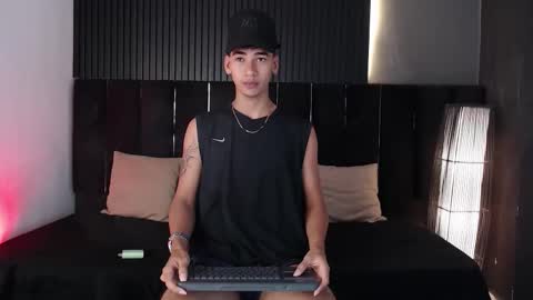 Dominic online show from November 2025 11:18:01 PM