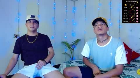 Snapshot of dominic_hanks chatting on December 2024 04:41:01 AM DOMINIC AND ANDREW online show from December 2024 04:41:01 AM