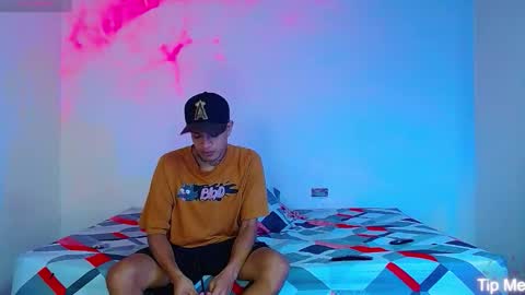 Snapshot of dominic_hanks chatting on November 2025 06:03:01 AM DOMINIC AND ANDREW online show from November 2025 06:03:01 AM