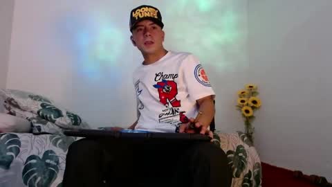 Snapshot of dominic_hanks chatting on May 2026 10:34:02 AM DOMINIC AND ANDREW online show from May 2026 10:34:02 AM