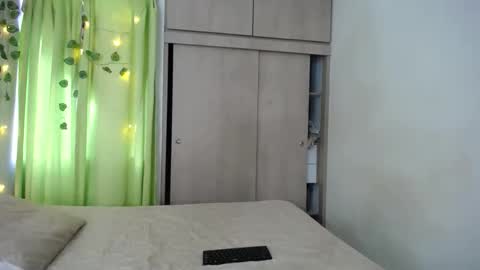 Snapshot of dominic_sofia chatting on May 2026 11:15:02 AM dominic_sofia online show from May 2026 11:15:02 AM
