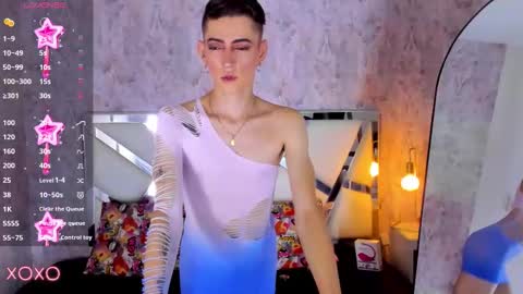 Snapshot of dominic_thailor chatting on September 2025 02:19:01 PM Dominic online show from September 2025 02:19:01 PM