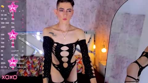 Snapshot of dominic_thailor chatting on September 2025 02:18:02 PM Dominic online show from September 2025 02:18:02 PM