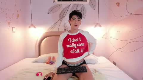 Snapshot of dominicjay_ chatting on July 2026 08:13:02 PM DOMINIC online show from July 2026 08:13:02 PM