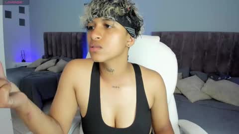 Snapshot of dominick_joness chatting on January 2025 02:04:01 AM Dominick  online show from January 2025 02:04:01 AM