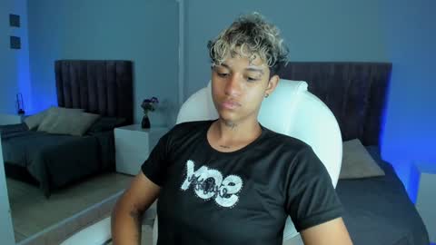 Snapshot of dominick_joness chatting on January 2025 01:25:02 PM Dominick  online show from January 2025 01:25:02 PM