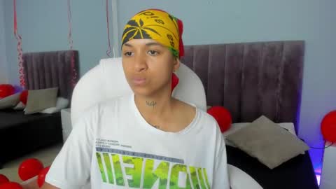 Snapshot of dominick_joness chatting on February 2025 10:21:02 PM Dominick  online show from February 2025 10:21:02 PM