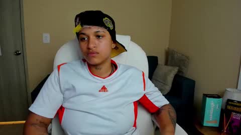 Snapshot of dominick_joness chatting on September 2025 06:08:02 PM Dominick  online show from September 2025 06:08:02 PM