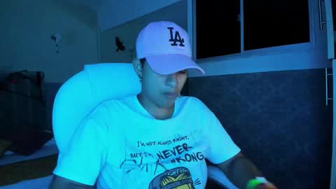 Snapshot of dominick_joness chatting on October 2025 04:57:01 AM Dominick  online show from October 2025 04:57:01 AM