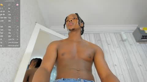 Snapshot of dominicsccott chatting on June 2026 12:33:02 PM Dominicscott online show from June 2026 12:33:02 PM
